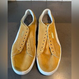 Puma Men's Mustard Sneakers